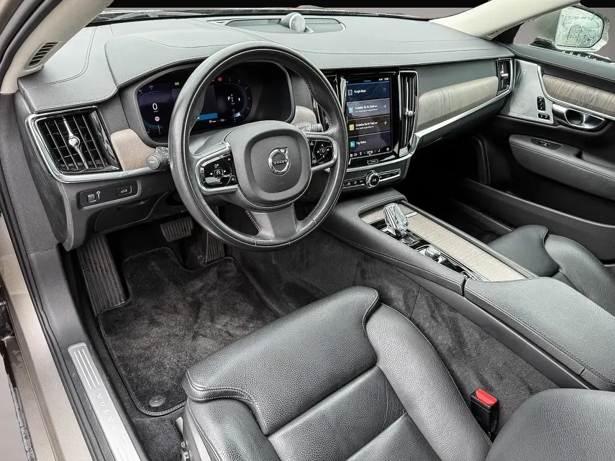 Gebraucht Volvo S90 Inscription 235 PS (172 kW) 2022 Manufacturer Limousine