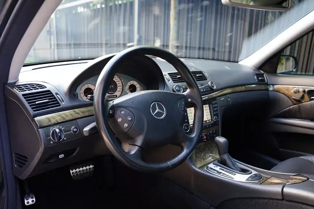 Gebraucht Mercedes E55 AMG AMG 476 PS (350 kW) 2004 Schwarz Limousine