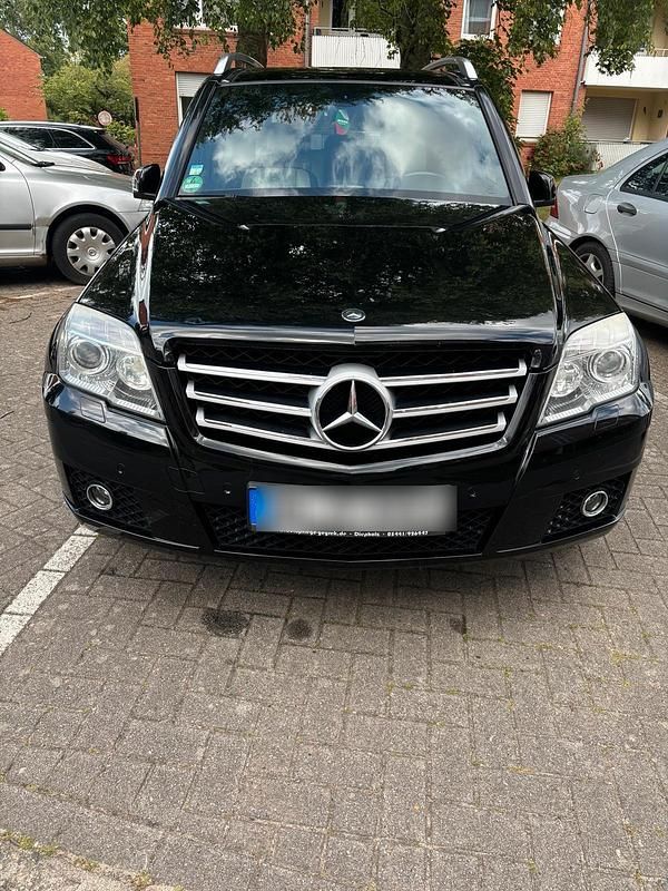 Schwarz Gebraucht 2008 Mercedes GLK320 SUV | 7.500 € (Fairer Preis) - Bild 1/4