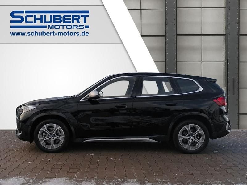 Gebraucht BMW iX1 xLine 230 kW (313 PS) 2023 Schwarz 2 SUV