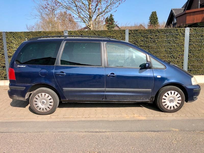 Gebraucht VW Sharan 115 PS (84 kW) 2001 Blau Van / Kleinbus