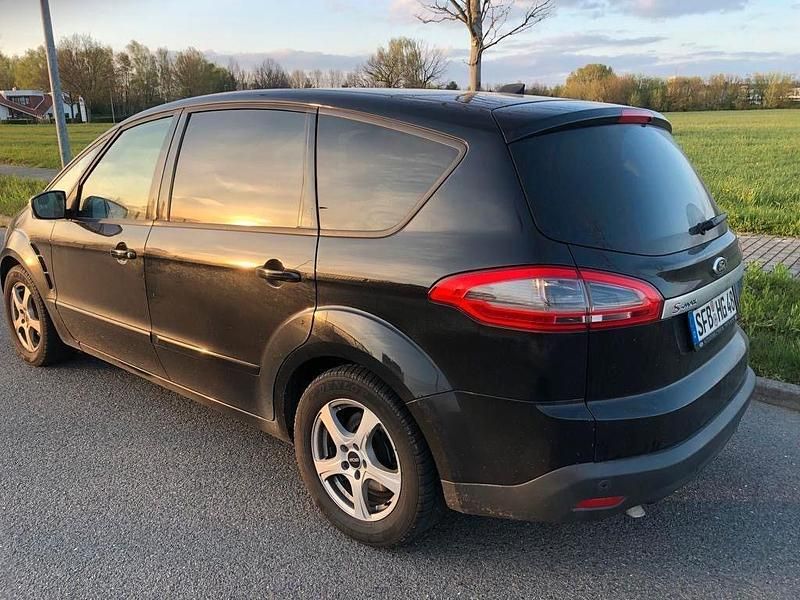 Second-hand Ford S-MAX S 163 CP (119 kW) 2014 Negru Monovolum