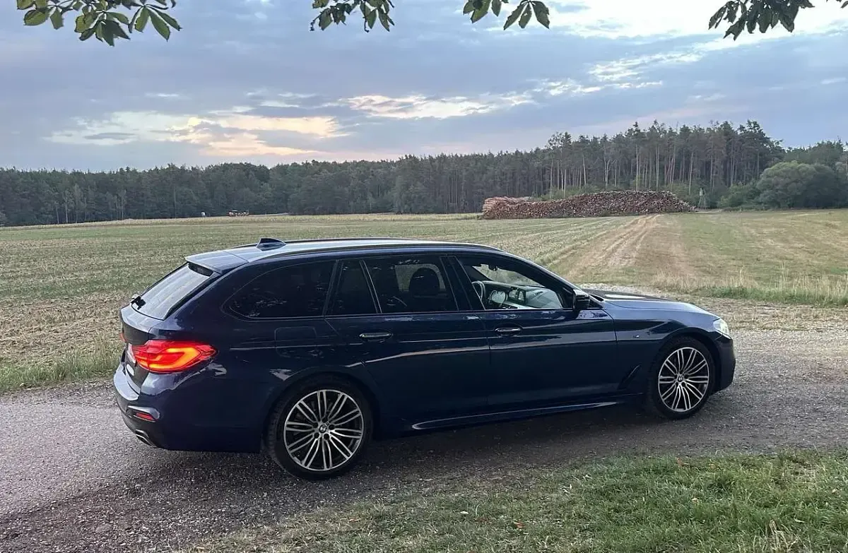 Gebraucht BMW 540 M Sport 320 PS (235 kW) 2018 Blau Kombi