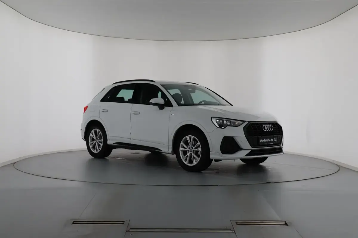 Gebraucht Audi Q3 S-Line 150 PS (110 kW) 2019 Weiß SUV