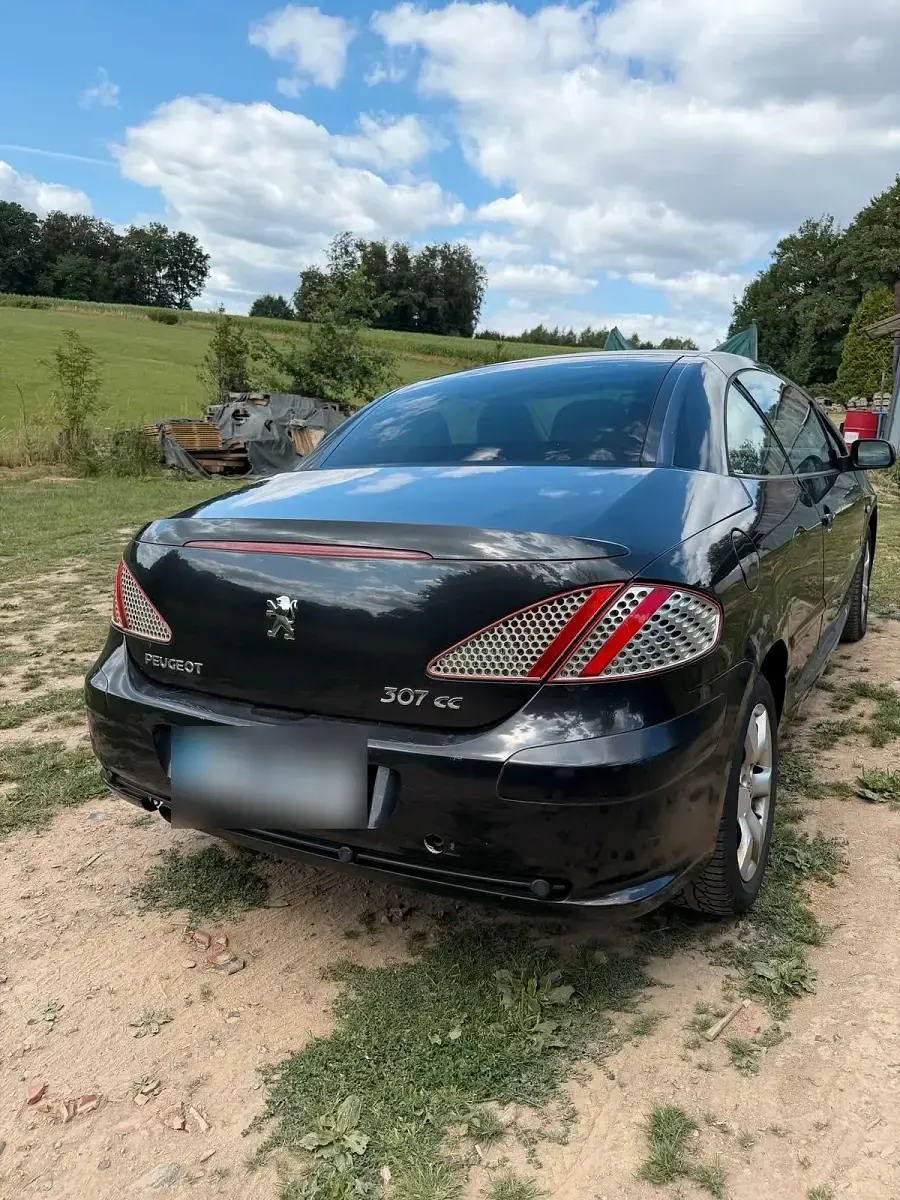 Gebraucht Peugeot 307 CC 109 PS (80 kW) 2006 Schwarz Cabrio