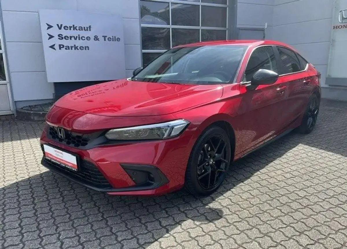 Gebraucht Honda Civic Elegance 143 PS (105 kW) 2023 Premium crystal red Kleinwagen