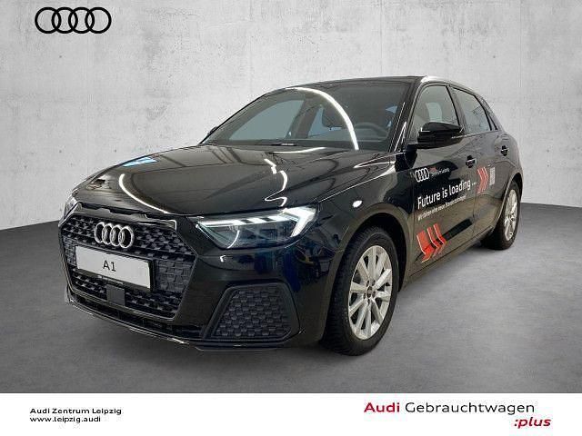 Mythosschwarz metallic Gebraucht 2025 Audi A1 Sportback Kleinwagen | 24.690 € (Fairer Preis) - Bild 1/3