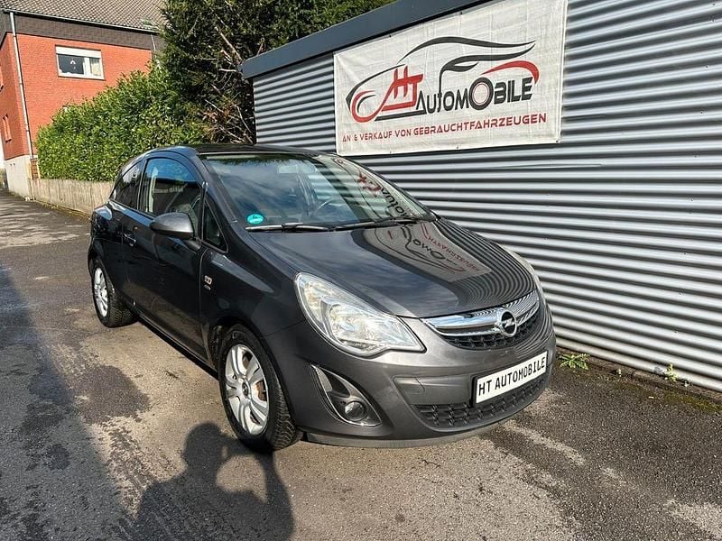 Grau Gebraucht 2011 Opel Corsa Satellite Limousine | 3.699 € (Fairer Preis) - Bild 1/4