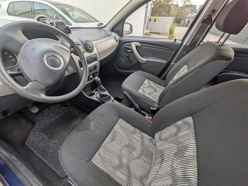 Gebraucht Dacia Sandero 75 PS (55 kW) 2009 Blau Limousine