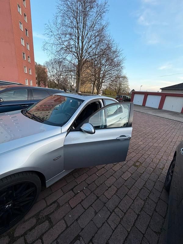 Gebraucht BMW 320 Basis 150 PS (110 kW) 2007 Silber Limousine