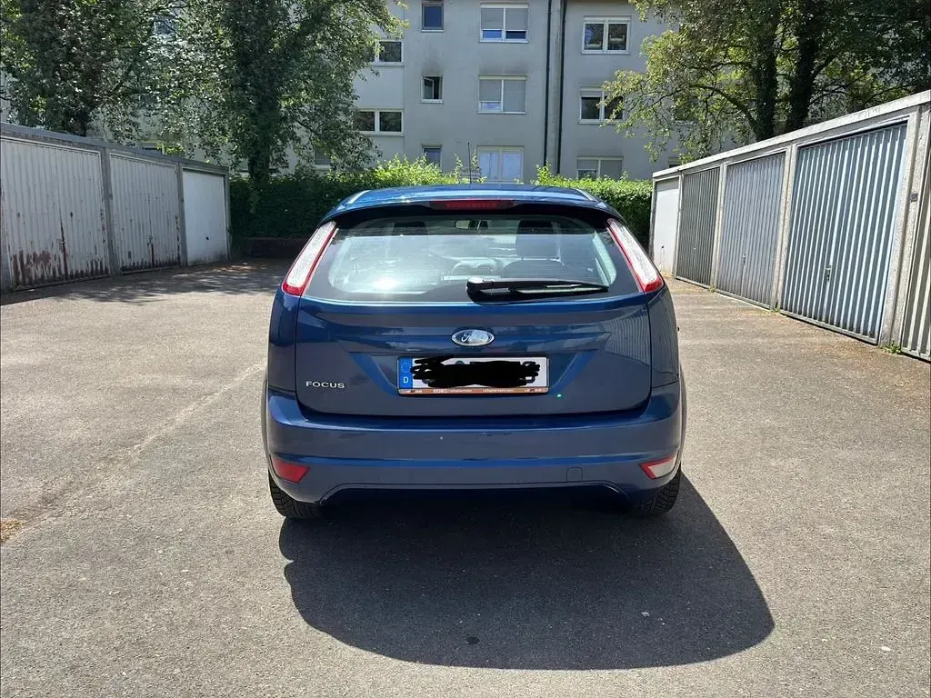 Gebraucht Ford Focus 101 PS (74 kW) 2008 Blau Limousine