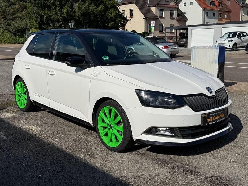 Weiß Gebraucht 2018 Skoda Fabia Limousine | 11.900 € (Fairer Preis) - Bild 1/4