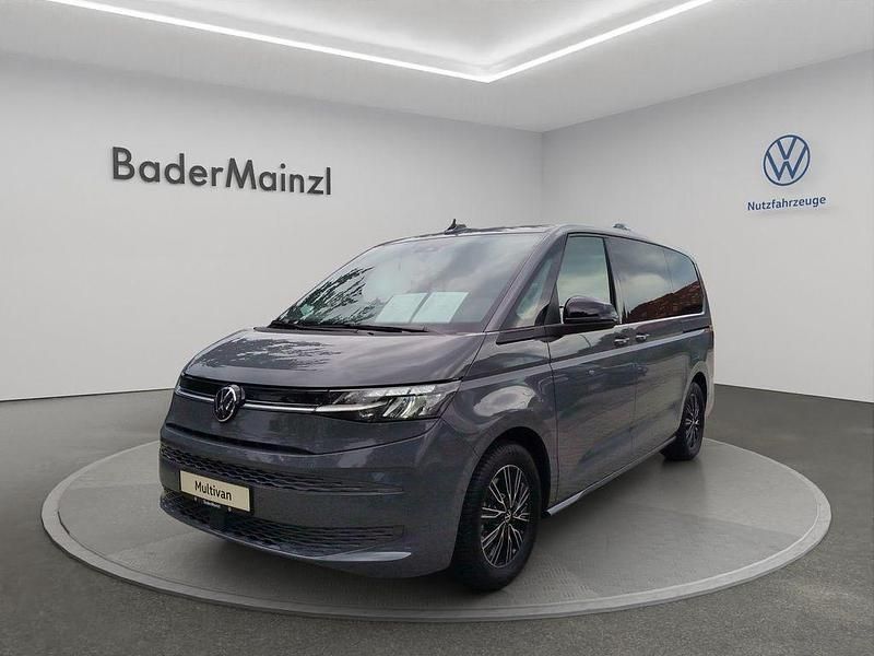 Grau Neu 2025 VW Multivan Life Van / Kleinbus | 68.385 € - Bild 1/4