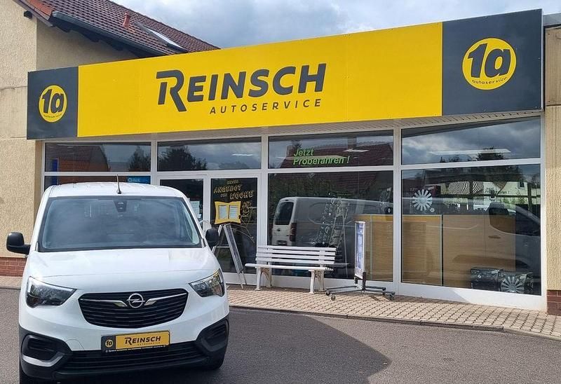 Weiß Gebraucht 2021 Opel Combo Selection Van / Kleinbus | 13.480 € (Fairer Preis) - Bild 1/4