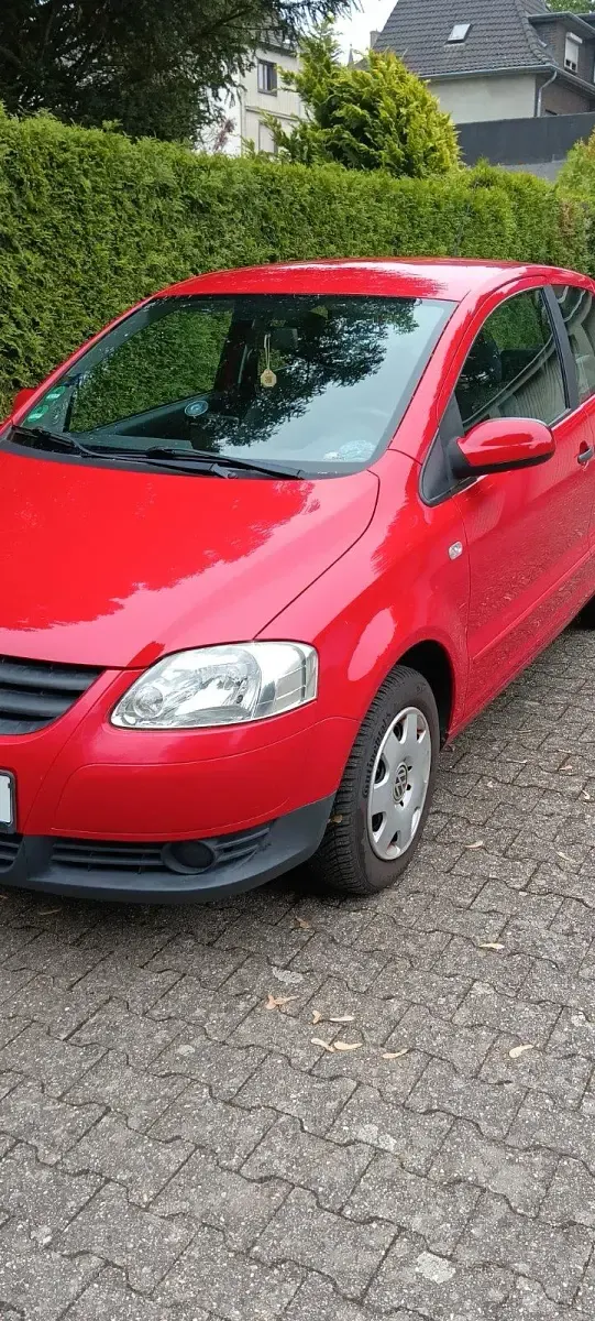 Gebraucht VW Fox Refresh 75 PS (55 kW) 2009 Rot Kleinwagen