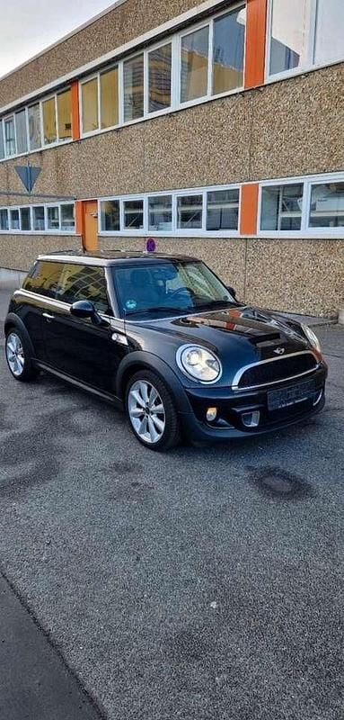 Schwarz Gebraucht 2014 Mini Cooper SD Kleinwagen | 12.499 € (Etwas zu teuer) - Bild 1/4
