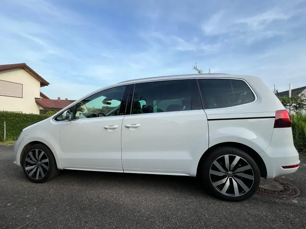 Gebraucht VW Sharan 184 PS (135 kW) 2017 Weiß Van / Kleinbus