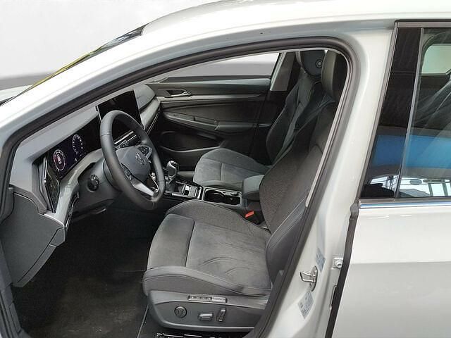 Gebraucht VW Golf VIII Style 150 PS (110 kW) 2025 Weiß