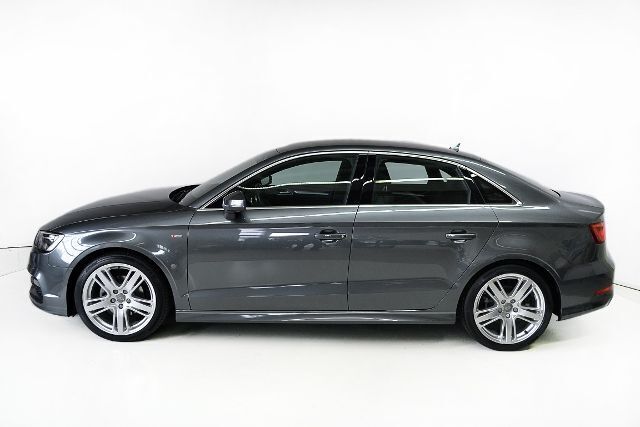 Gebraucht Audi A3 Ambition 150 PS (110 kW) 2015 Grau metallic Limousine