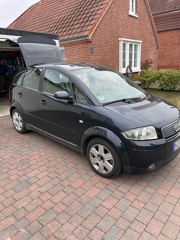 Second-hand Audi A2 75 CP (55 kW) 2004 Albastru Hatchback