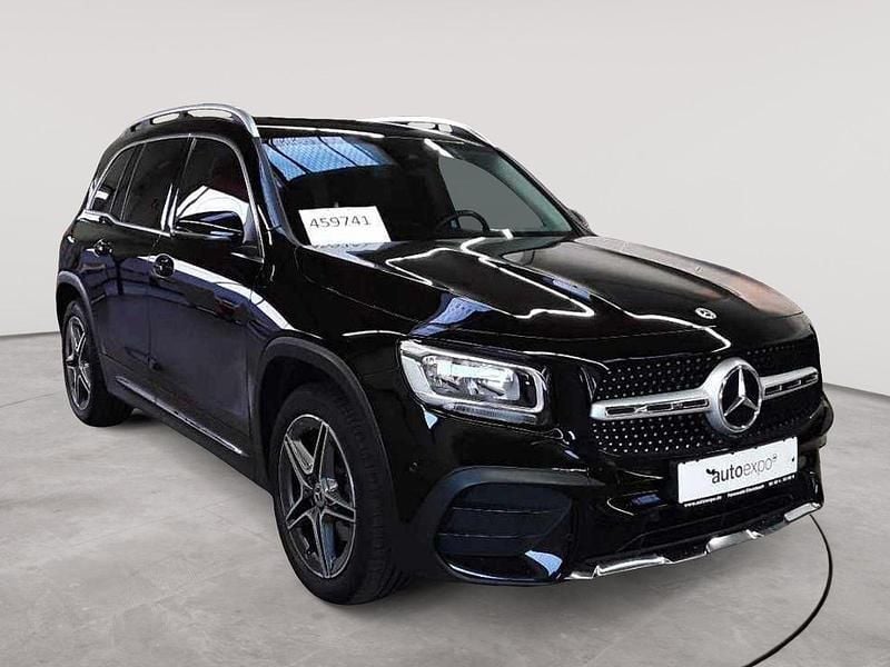 Nachtschwarz Gebraucht 2022 Mercedes GLB200 AMG line SUV | 29.990 € (Guter Preis) - Bild 1/4