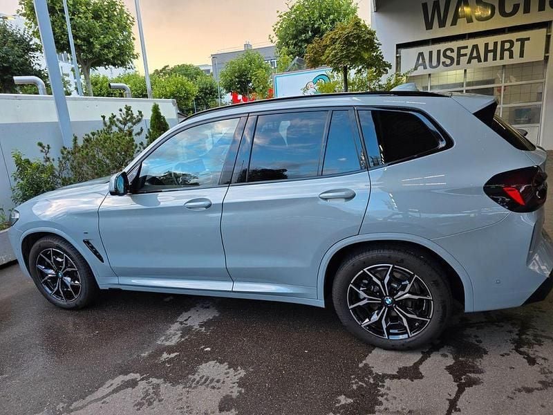 Grau Gebraucht 2024 BMW X3 M Sport SUV | 46.900 € (Superpreis) - Bild 1/4