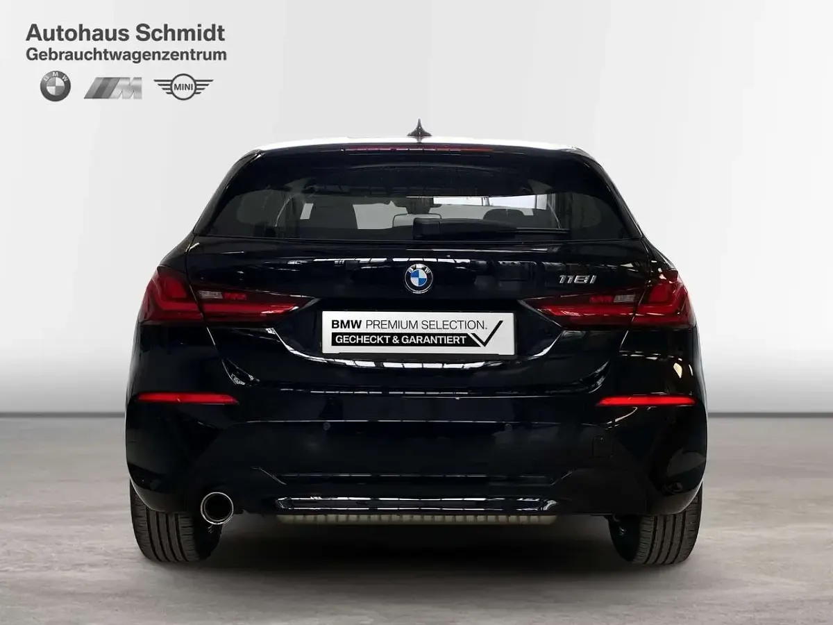 Gebraucht BMW 118 Advantage 136 PS (100 kW) 2023 Schwarz ii Kleinwagen