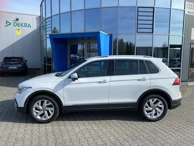 Gebraucht VW Tiguan Life 131 PS (96 kW) 2024 Weiß SUV