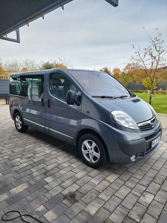 Grau Gebraucht 2012 Opel Vivaro Van | 8.400 € (Fairer Preis) - Bild 1/4
