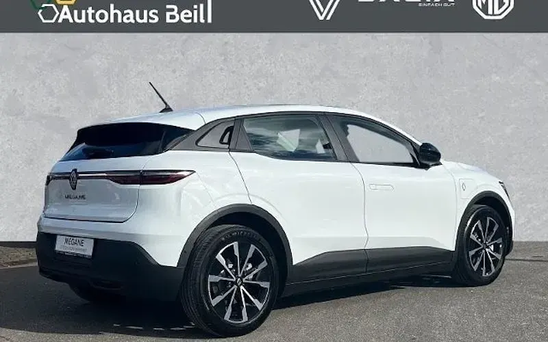 Brugt Renault Megane E-Tech Evolution 96 kW (131 HK) 2022 Hvid Sedan
