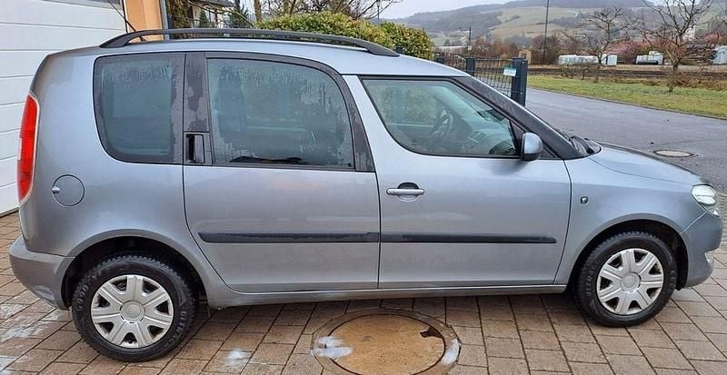 Gebraucht Skoda Roomster 86 PS (63 kW) 2010 Grau Van / Kleinbus