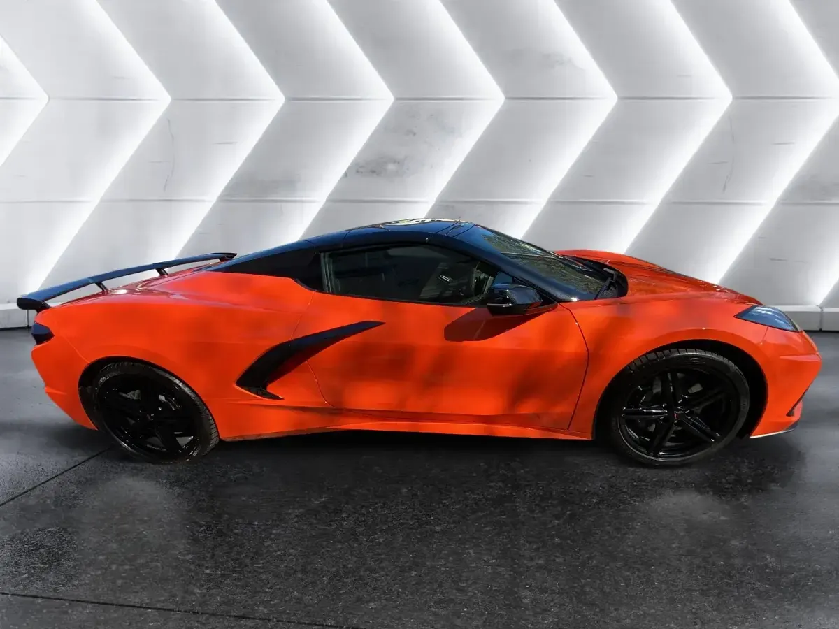 Neu Corvette C8 482 PS (354 kW) 2025 Orange Cabrio