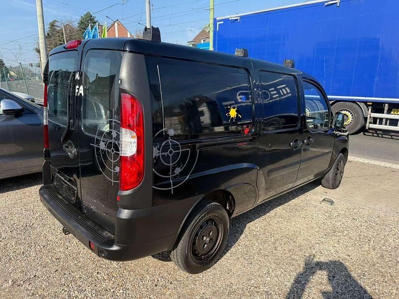 Gebraucht Fiat Doblò Basis 75 PS (55 kW) 2009 Weiss Van / Kleinbus