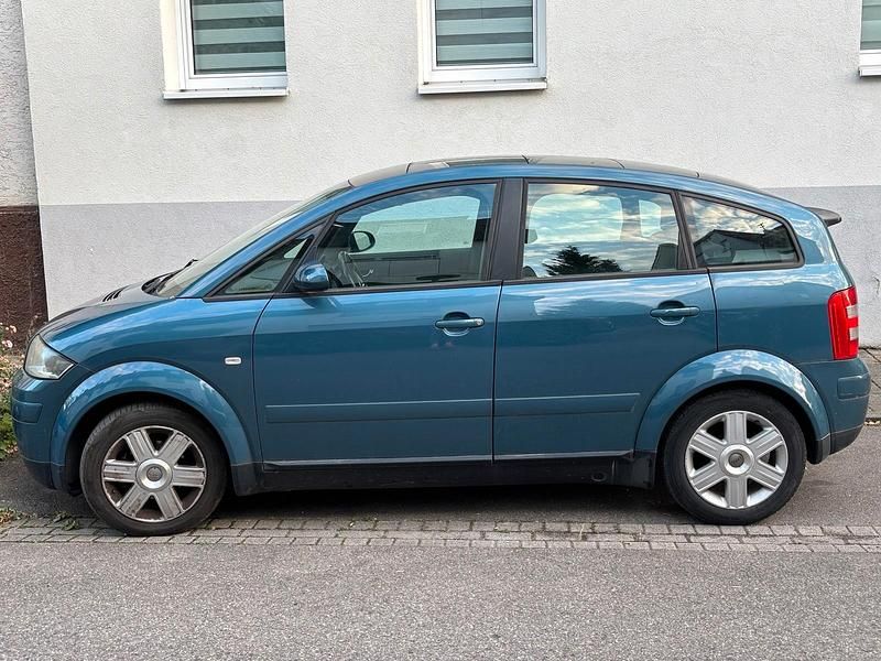 Gebraucht Audi A2 75 PS (55 kW) 2001 Blau Kleinwagen