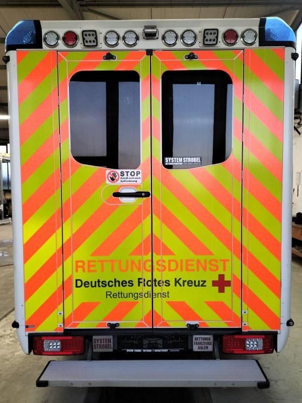 Gebraucht Mercedes 416 163 PS (119 kW) 2019 Weiß Van