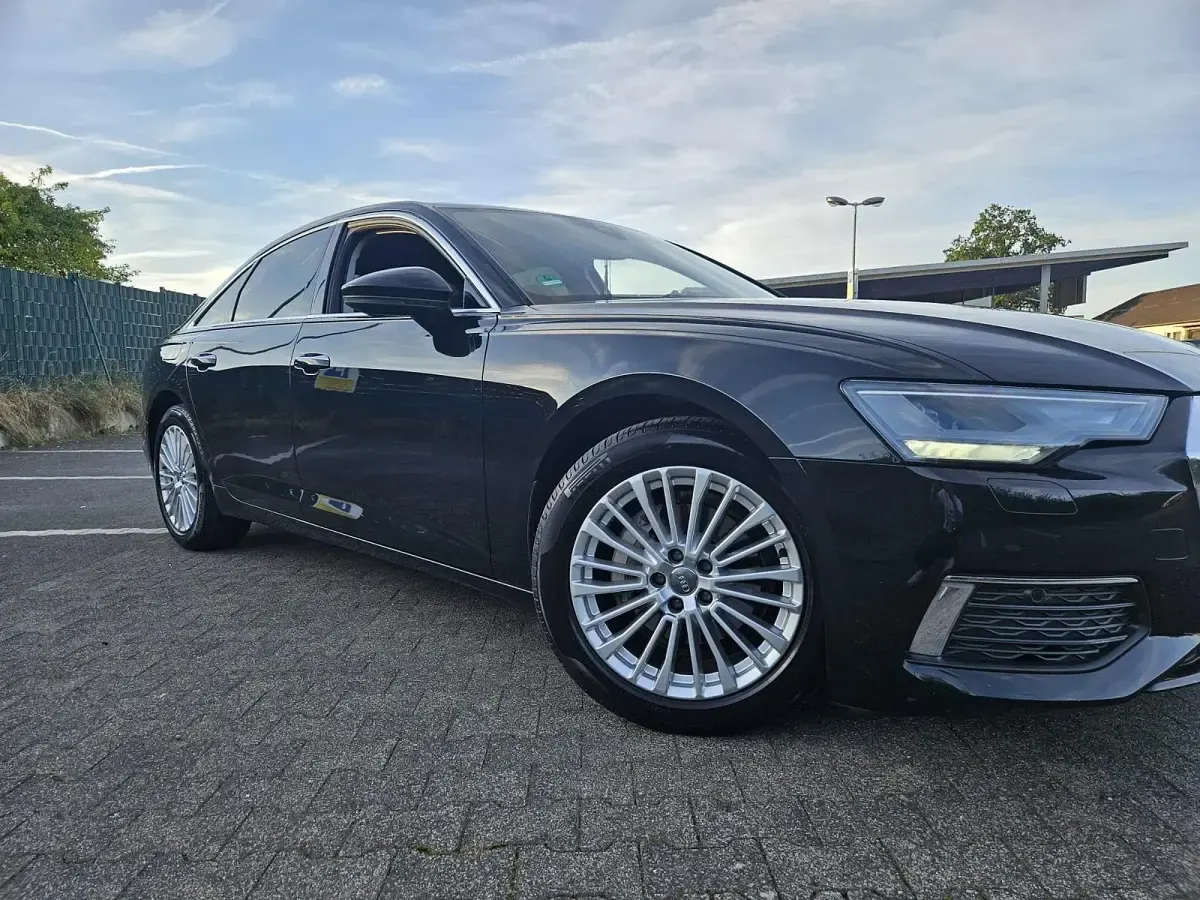 Gebraucht Audi A6 Comfort 204 PS (150 kW) 2020 Schwarz Limousine