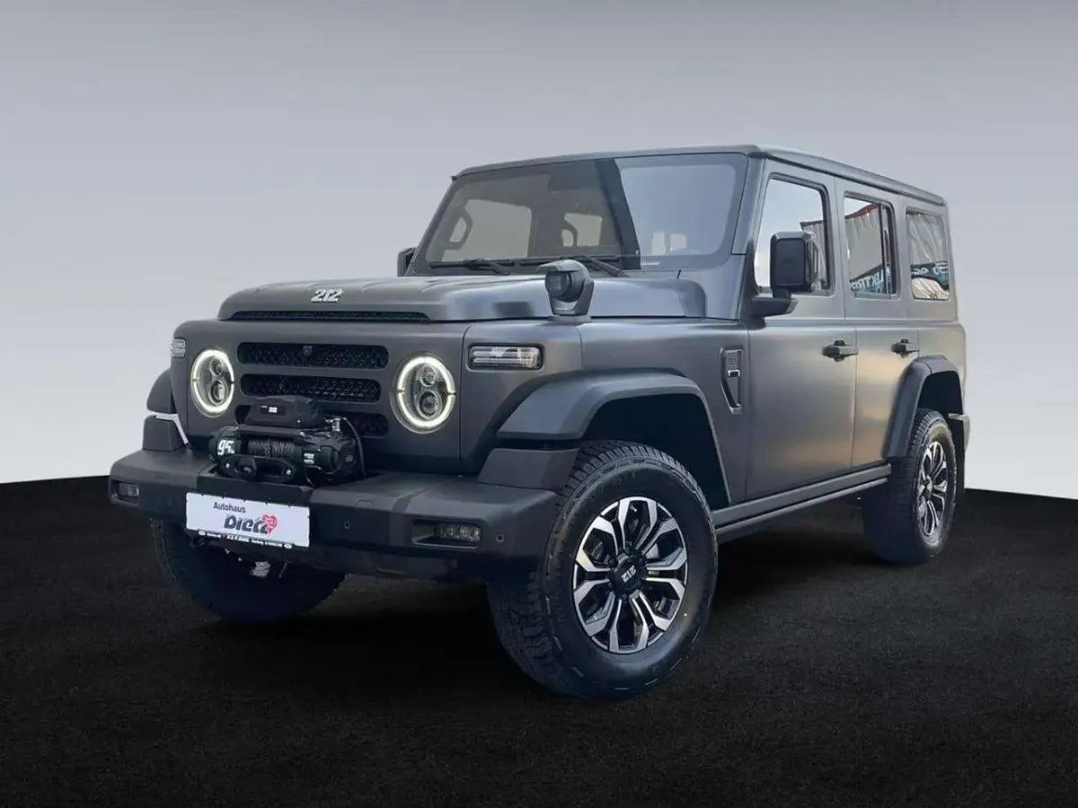 Neu BAW 212 166 PS (122 kW) 2026 Matt grau SUV