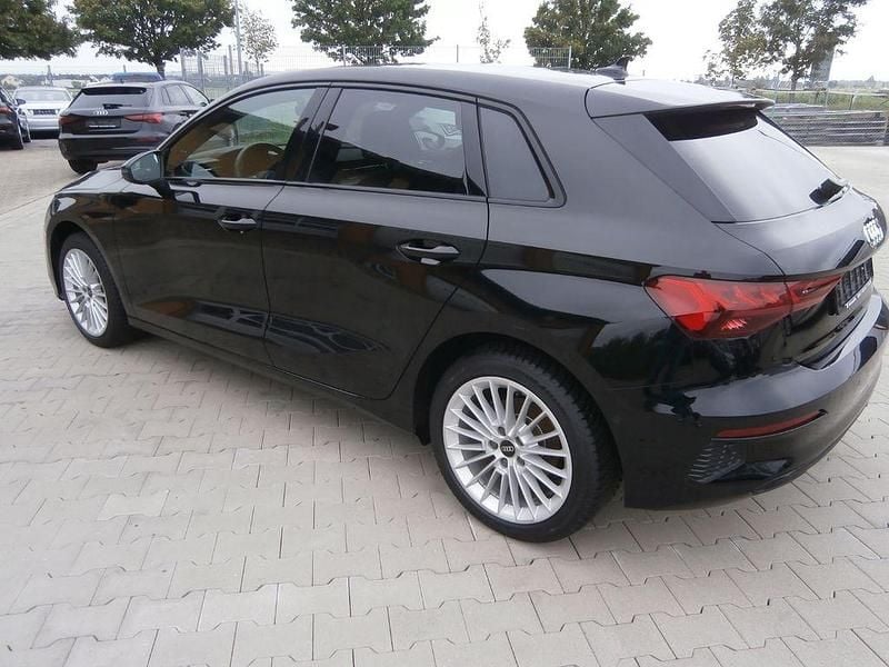 Gebraucht Audi A3 Sportback Advanced 150 PS (110 kW) 2023 Schwarz Kleinwagen