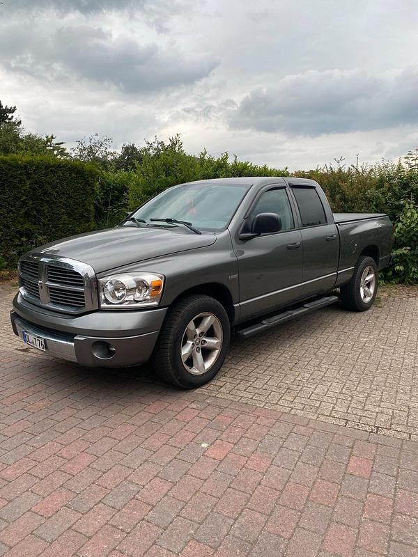 Grau Gebraucht 2007 Dodge Ram Abholung | 13.950 € (Fairer Preis) - Bild 1/4