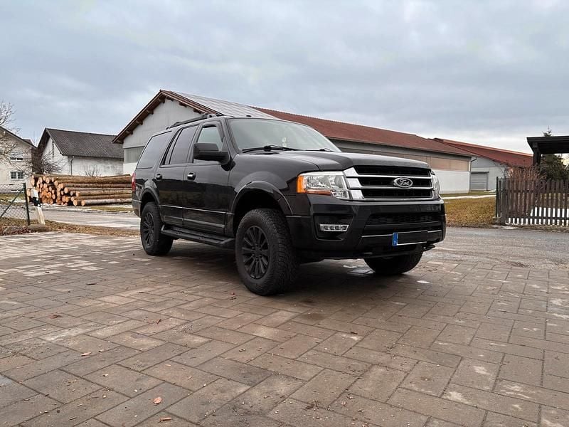 Gebraucht Ford Expedition XLT 370 PS (272 kW) 2015 Schwarz SUV