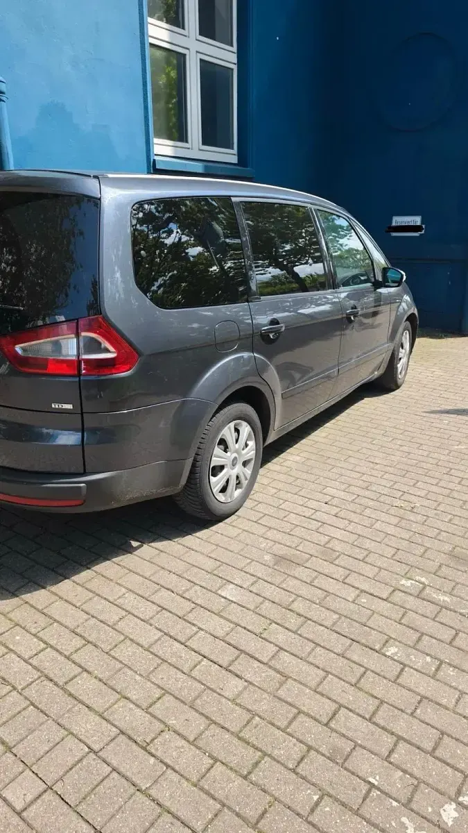 Gebraucht Ford Galaxy 140 PS (102 kW) 2007 Grau Van / Kleinbus