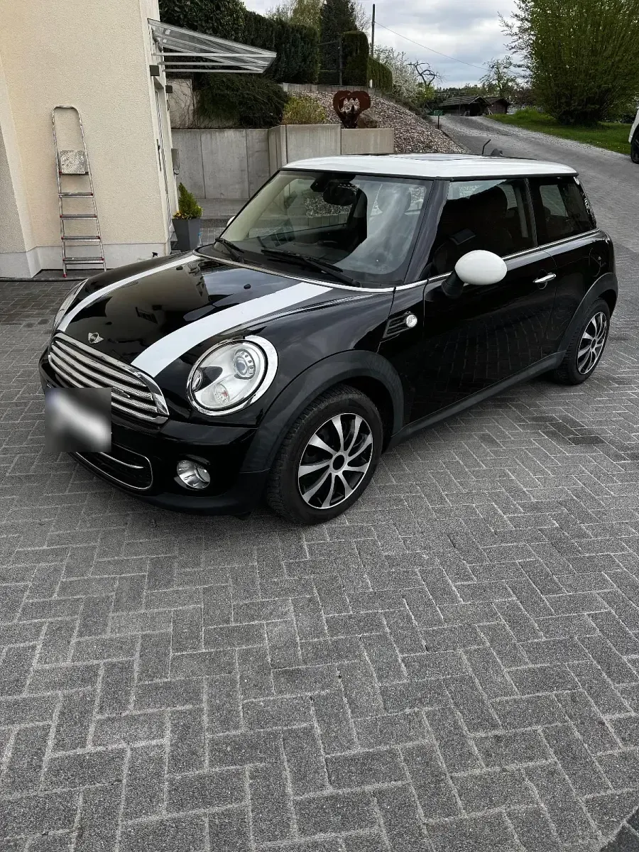 Gebraucht Mini Cooper D 112 PS (82 kW) 2012 Schwarz Kleinwagen
