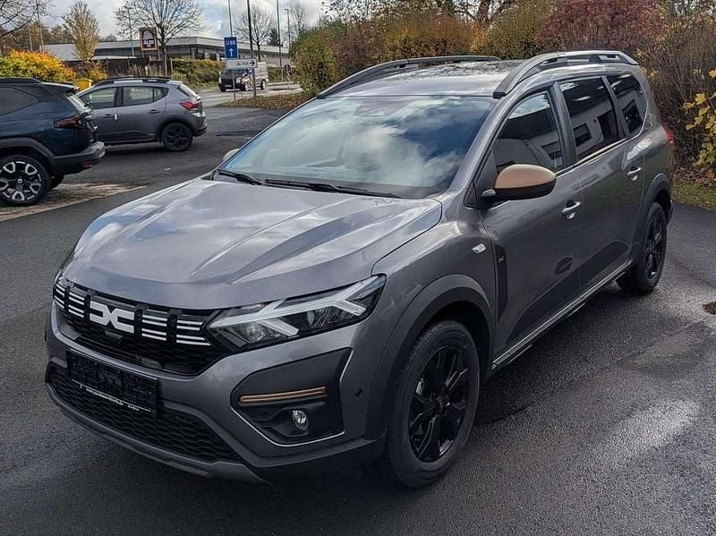 Dolomitgrau Neu 2025 Dacia Jogger Extreme Van / Kleinbus | 20.990 € (Guter Preis) - Bild 1/4
