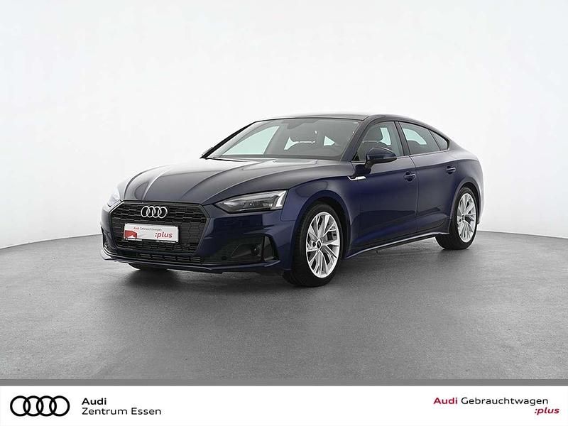 Navarrablau metallic Gebraucht 2022 Audi A5 Sportback Advanced Limousine | 32.780 € (Etwas zu teuer) - Bild 1/3
