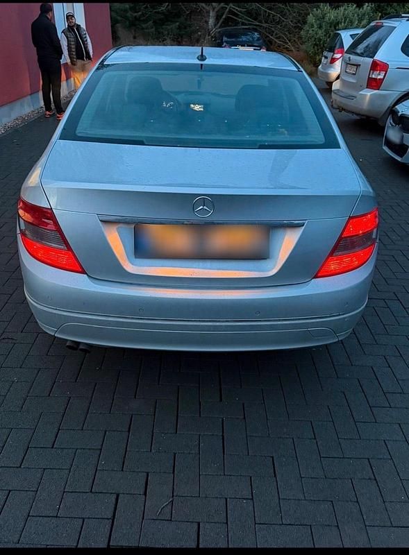Second-hand Mercedes C200 136 CP (100 kW) 2009 Berlinǎ