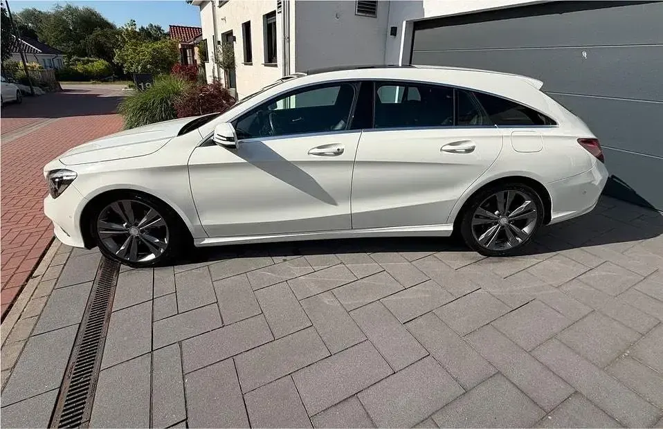 Gebraucht Mercedes CLA200 AMG 156 PS (114 kW) 2016 Weiß Kombi