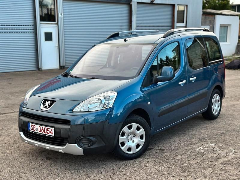 Blau Gebraucht 2010 Peugeot Partner Tepee Van / Kleinbus | 5.999 € (Fairer Preis) - Bild 1/4