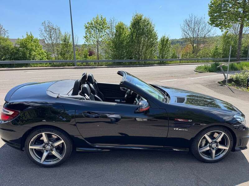 Obsidianschwarz metalliclack Gebraucht 2012 Mercedes SLK55 AMG AMG Cabrio | 39.200 € (Guter Preis) - Bild 1/4