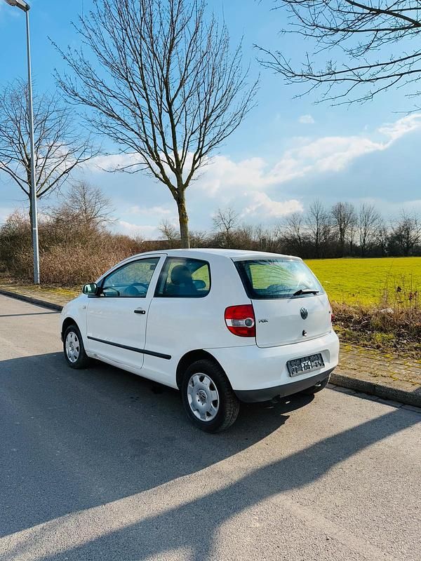 Gebraucht VW Fox 75 PS (55 kW) 2006 Weiß Kleinwagen