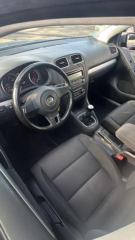 Gebraucht VW Golf VI 122 PS (89 kW) 2010 Silber Kleinwagen
